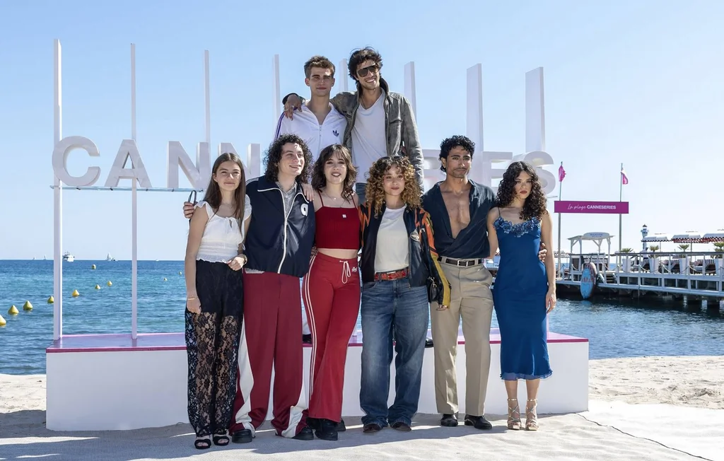 « P*TAIN DE SOIREE » : le format vertical s'invite dans les séries