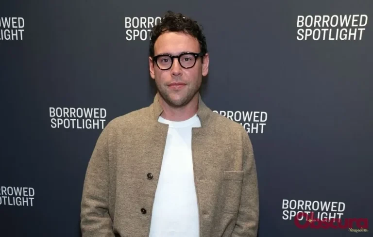 Scooter Braun se confie sur sa relation avec Sydney Sweeney
