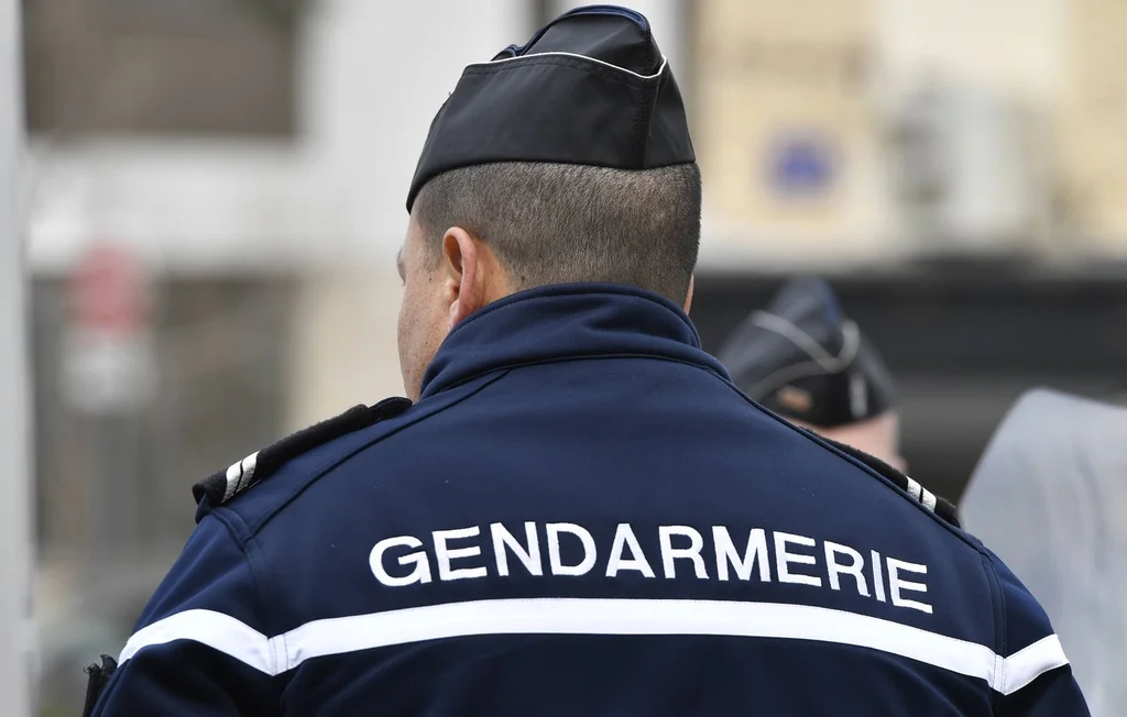 Seine-Maritime : un couple surprend un cambrioleur dans sa chambre