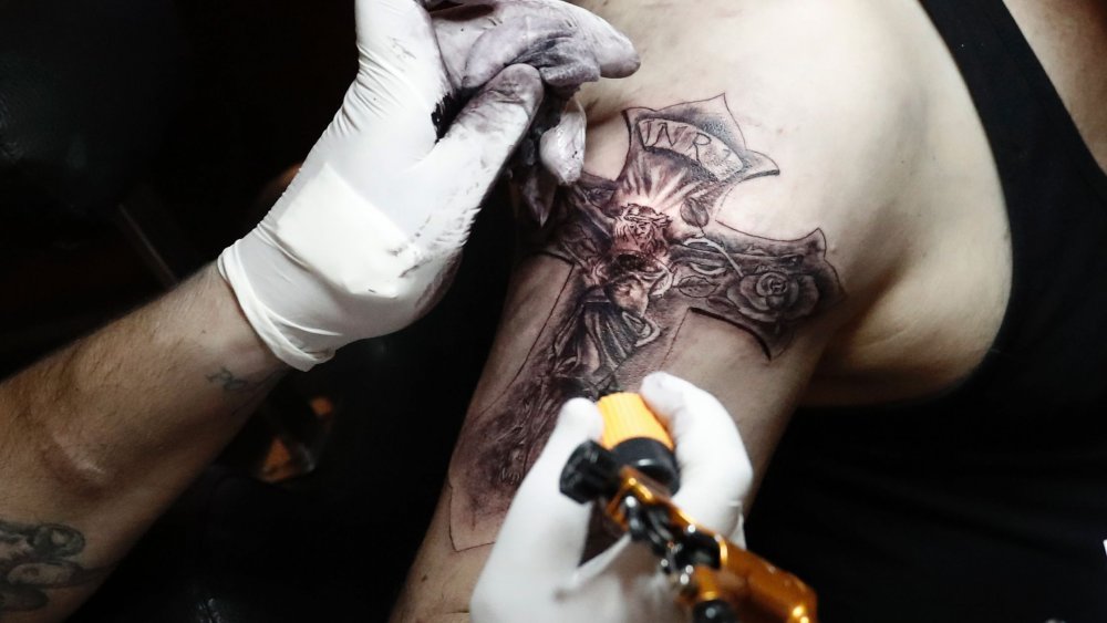 Tatouage de croix