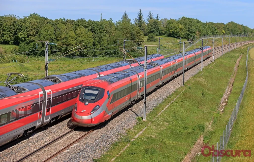 Deux TGV Trenitalia bloqués toute la nuit : 841 passagers sans clim