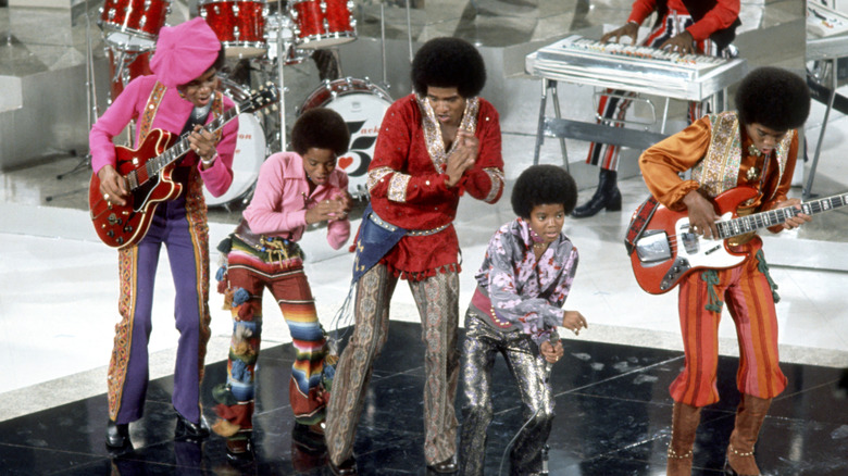 Les Jackson 5 sur un plateau de télévision en 1971