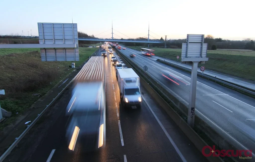 Rennes : une femme de 25 ans meurt percutée sur la rocade